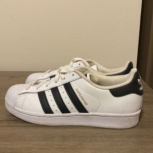 Adidas Superstar